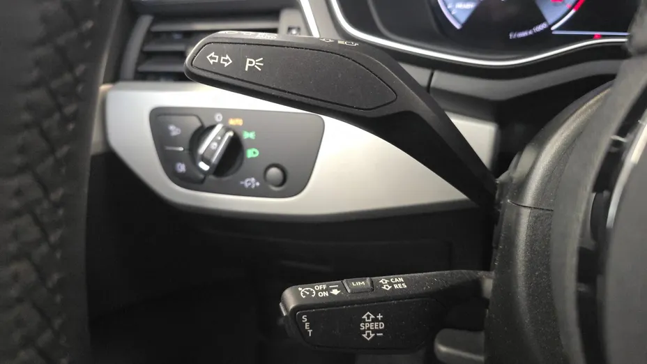 AUDI A4 A4 35 TFSI mHEV S tronic