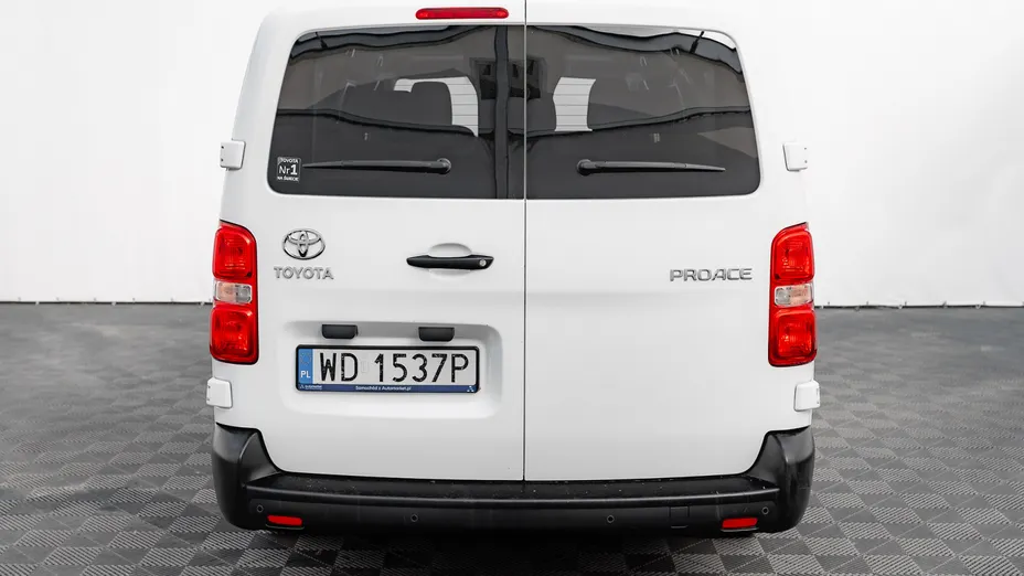 TOYOTA Proace Proace Kombi 2.0 D-4D Long 2,8t