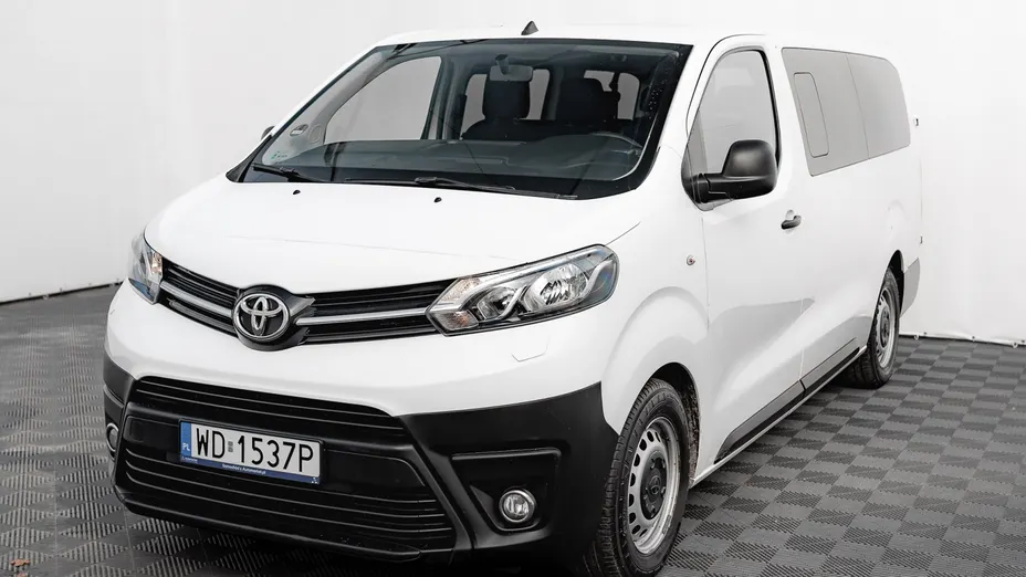 TOYOTA Proace Proace Kombi 2.0 D-4D Long 2,8t