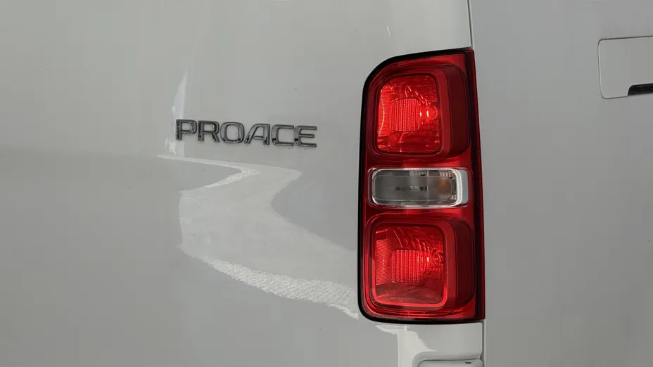 TOYOTA Proace Proace Kombi 2.0 D-4D Long 2,8t
