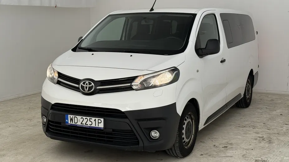 TOYOTA Proace Proace Kombi 2.0 D-4D Long 2,8t
