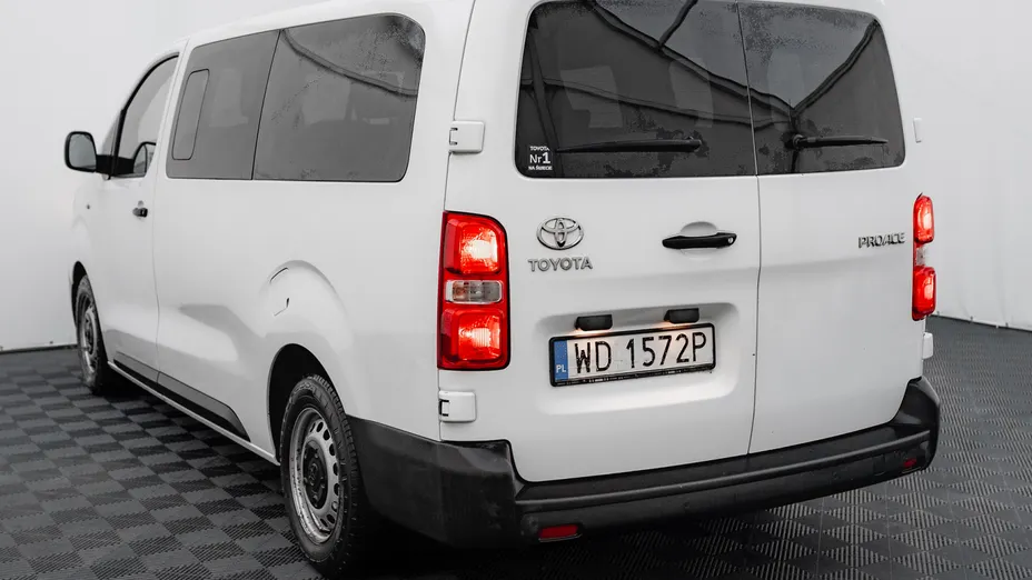 TOYOTA Proace Proace Kombi 2.0 D-4D Long 2,8t