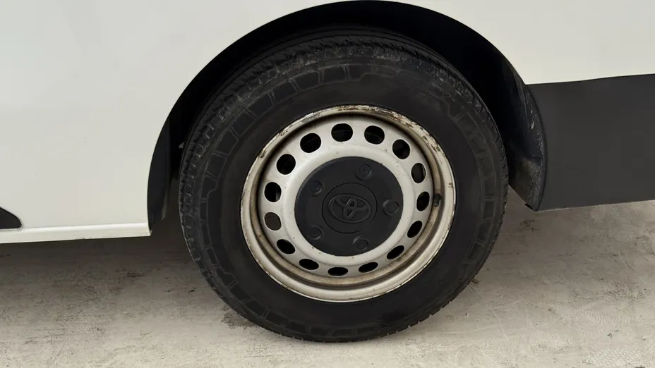 TOYOTA Proace Proace Kombi 2.0 D-4D Long 2,8t