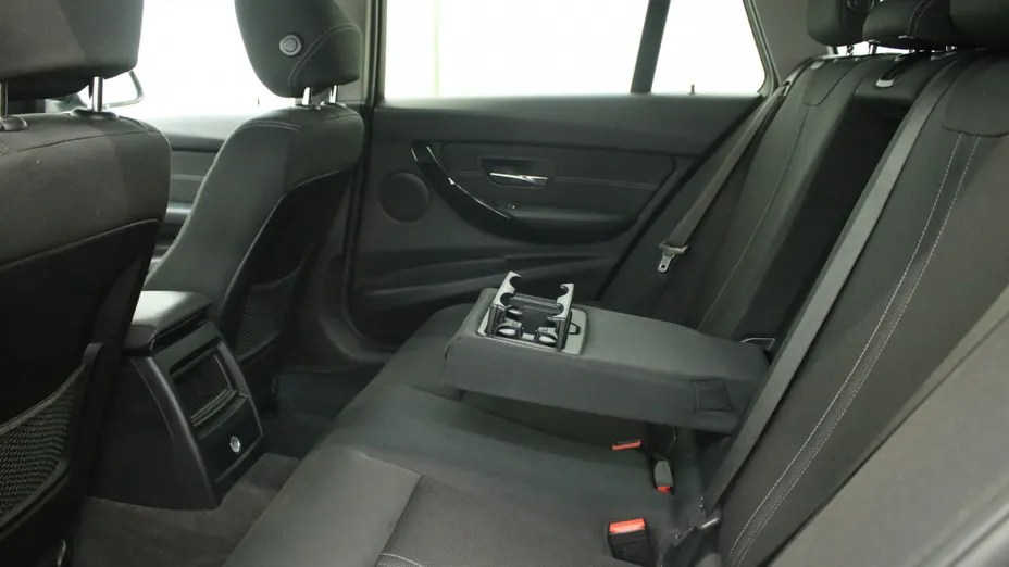 BMW Seria 3 316d Advantage aut
