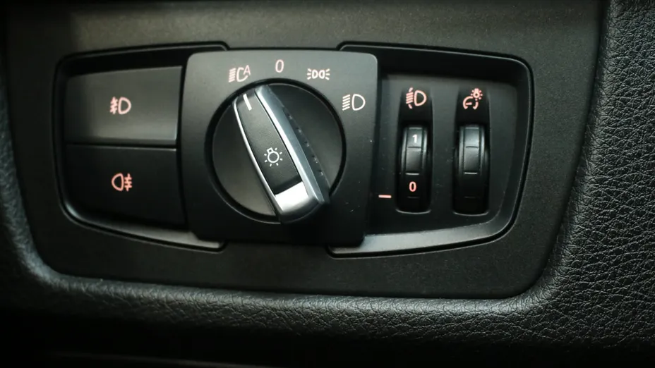 BMW Seria 3 316d Advantage aut