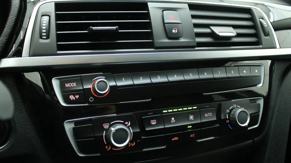 BMW Seria 3 316d Advantage aut