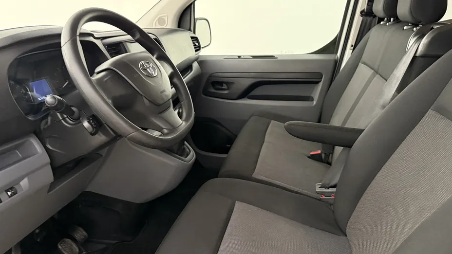 TOYOTA Proace Proace Kombi 2.0 D-4D Long 2,8t