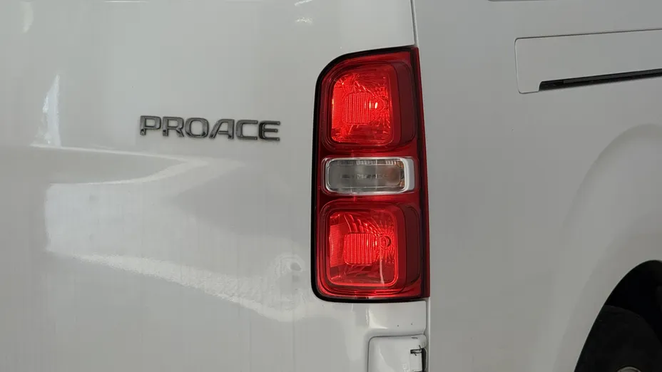 TOYOTA Proace Proace Kombi 2.0 D-4D Long 2,8t