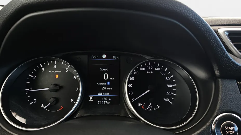 NISSAN Qashqai Qashqai 1.3 DIG-T N-Connecta DCT