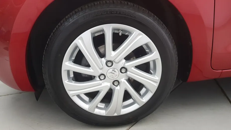 SUZUKI Swift Swift 1.2 Dualjet SHVS Premium Plus