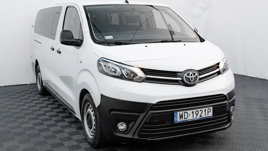 TOYOTA Proace Proace Kombi 2.0 D-4D Long 2,8t