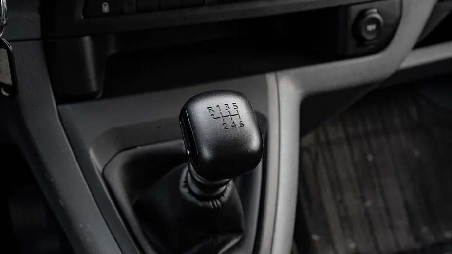 TOYOTA Proace Proace Kombi 2.0 D-4D Long 2,8t