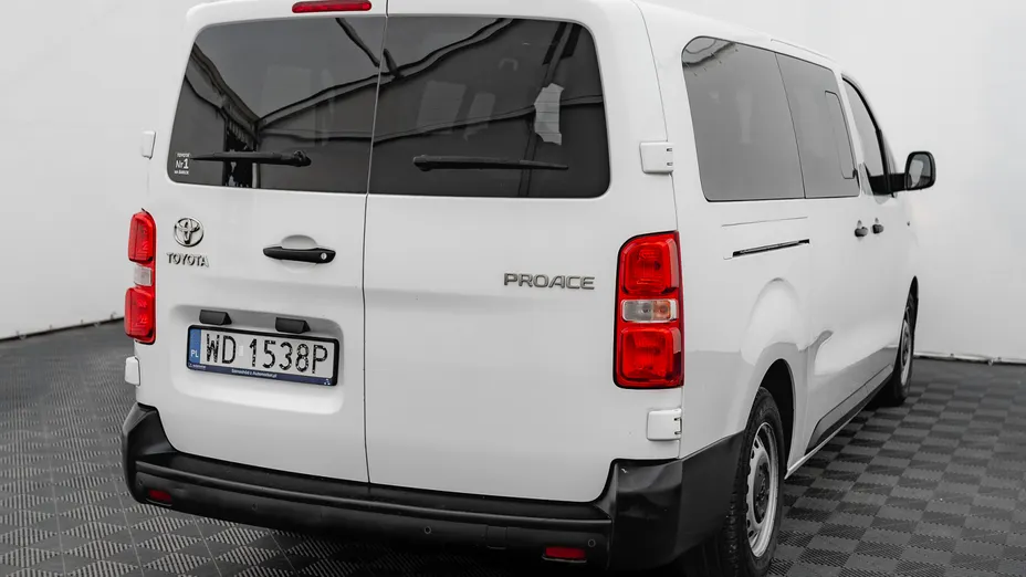 TOYOTA Proace Proace Kombi 2.0 D-4D Long 2,8t