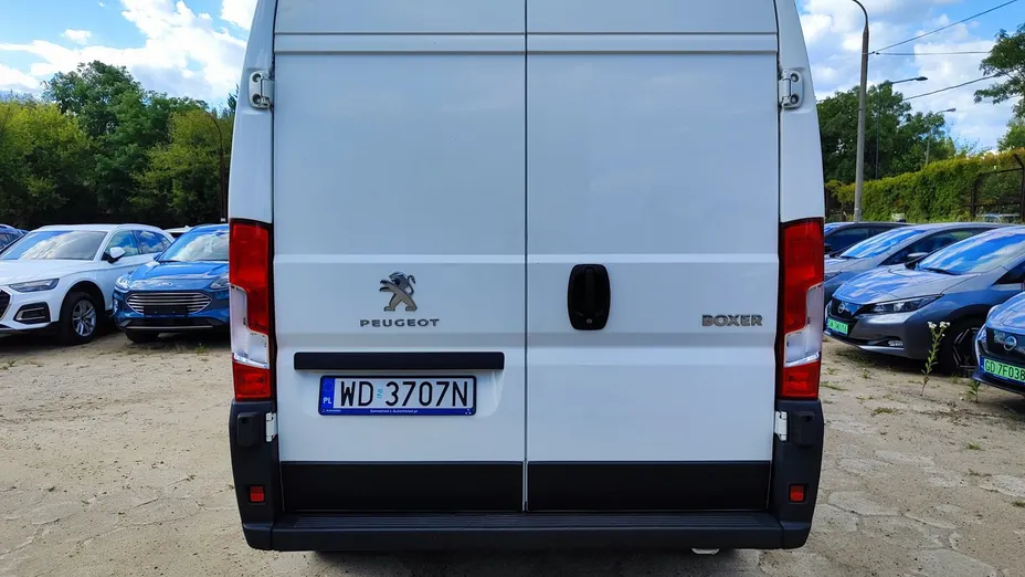 PEUGEOT Boxer Boxer 333 BlueHDi L3H2 Pro