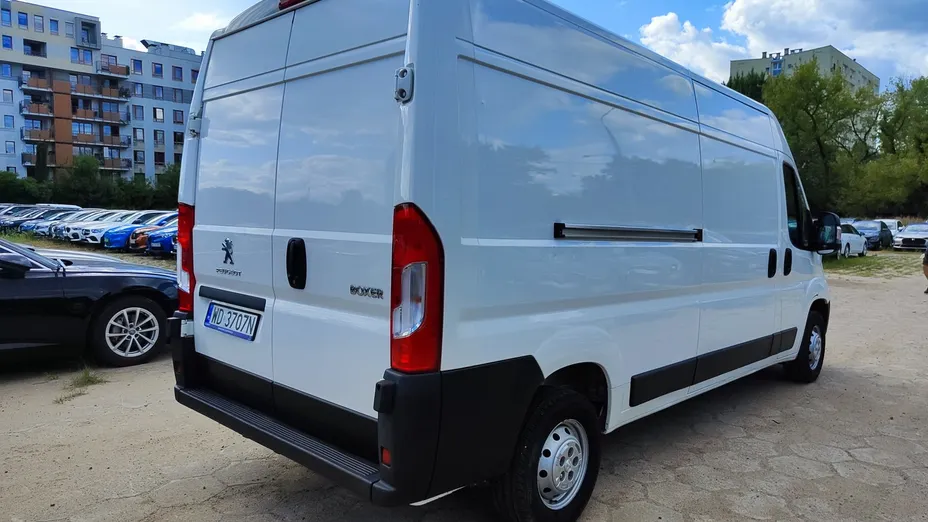 PEUGEOT Boxer Boxer 333 BlueHDi L3H2 Pro