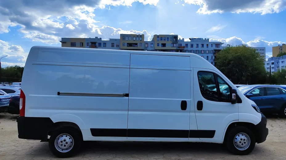 PEUGEOT Boxer Boxer 333 BlueHDi L3H2 Pro