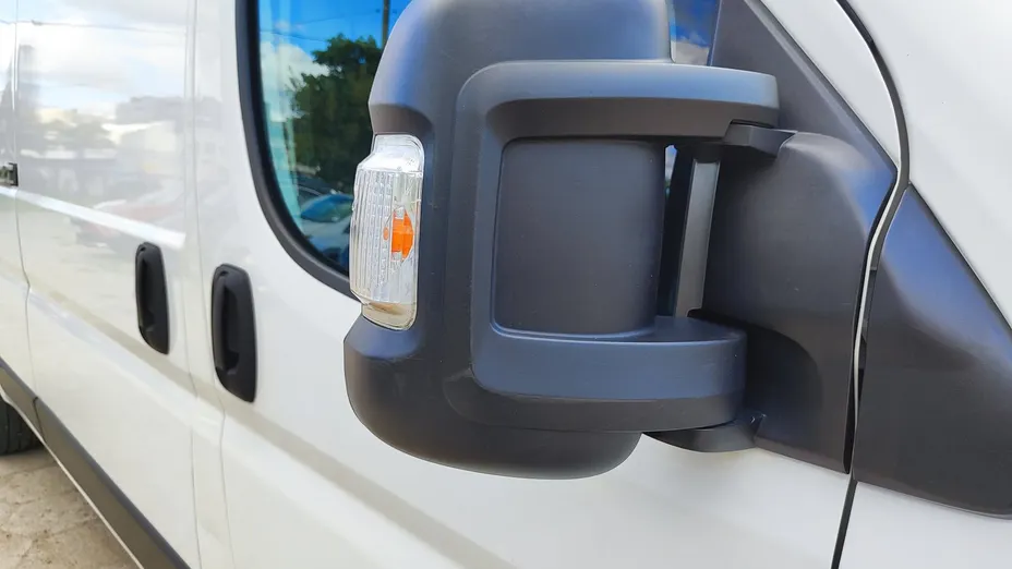 PEUGEOT Boxer Boxer 333 BlueHDi L3H2 Pro
