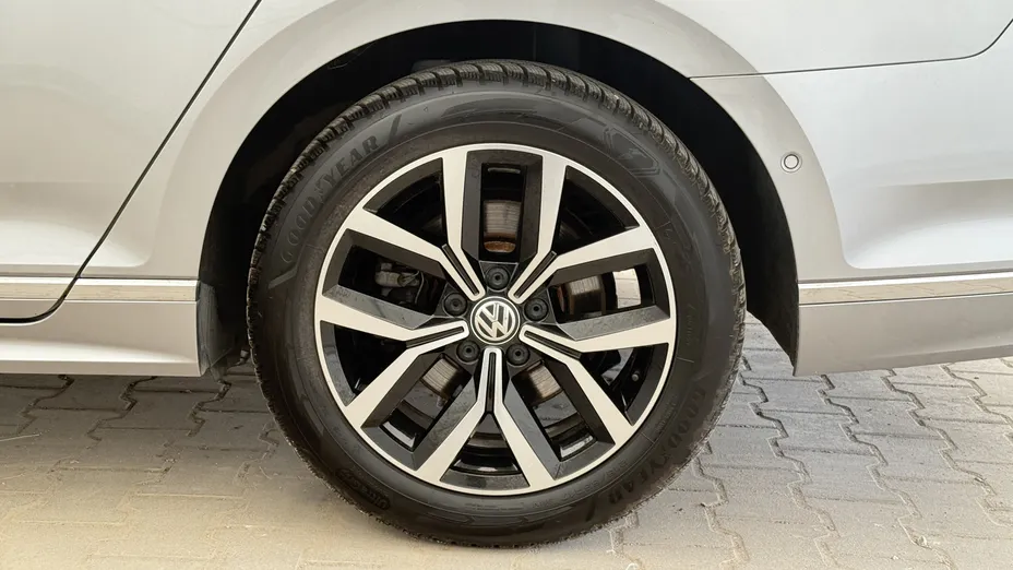 VOLKSWAGEN Passat Passat 2.0 TSI Business DSG