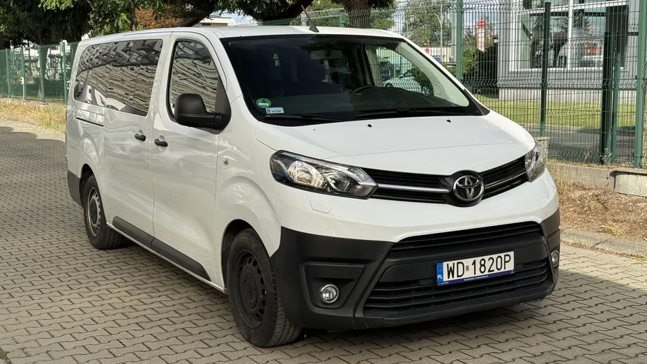 TOYOTA Proace Proace Kombi 2.0 D-4D Long 2,8t