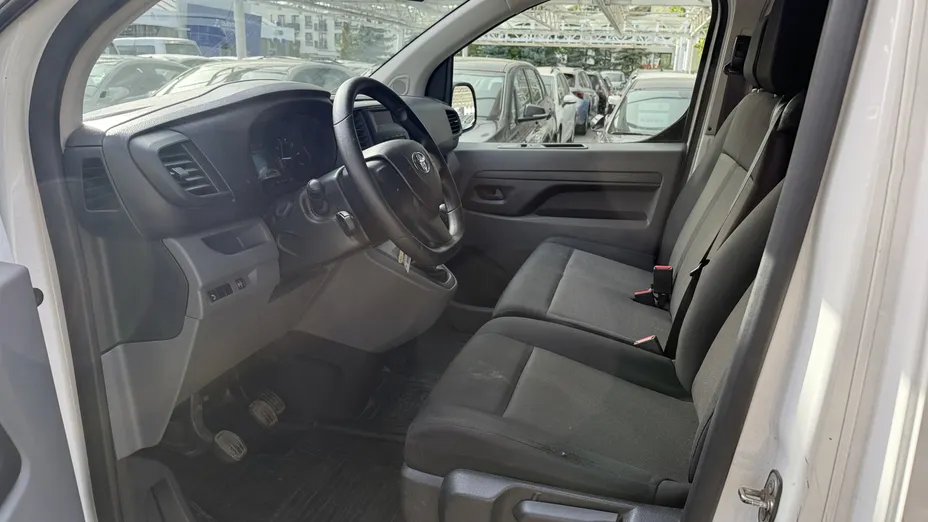 TOYOTA Proace Proace Kombi 2.0 D-4D Long 2,8t