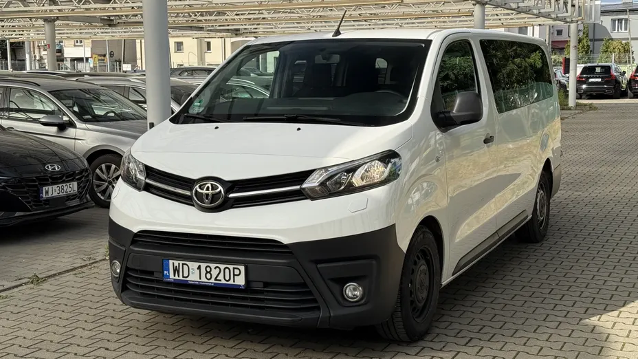 TOYOTA Proace Proace Kombi 2.0 D-4D Long 2,8t