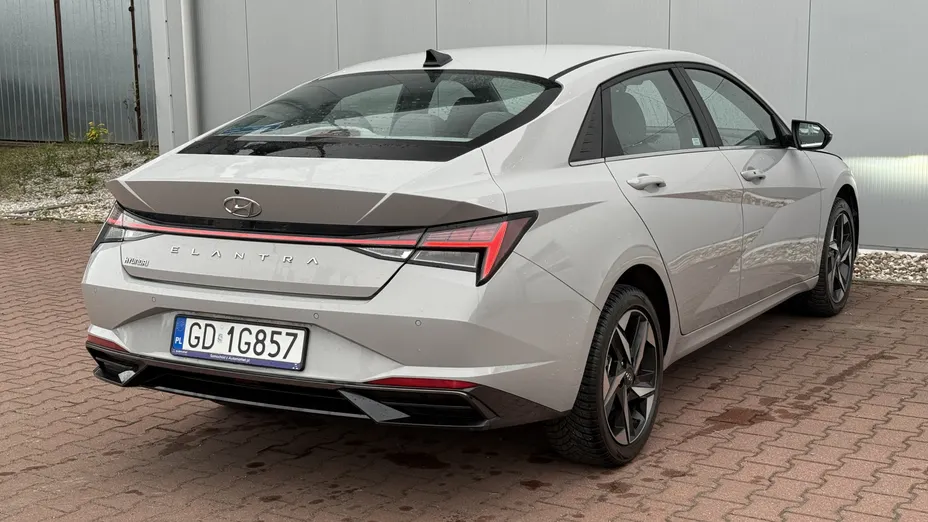 HYUNDAI Elantra Elantra 1.6 Executive