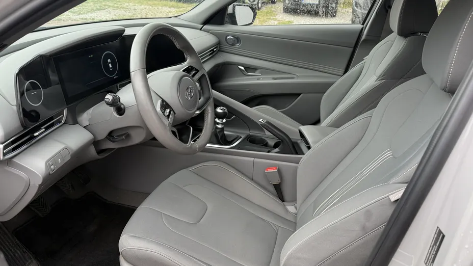 HYUNDAI Elantra Elantra 1.6 Executive