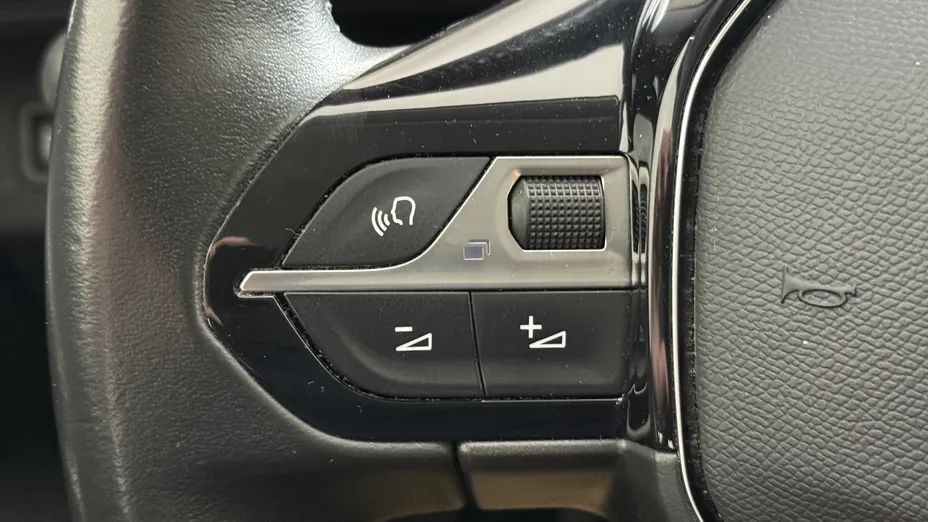 PEUGEOT 3008 3008 1.5 BlueHDi Active Pack S&S