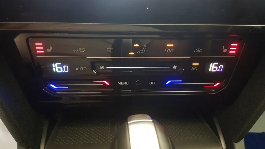 VOLKSWAGEN Passat Passat 2.0 TSI Elegance DSG