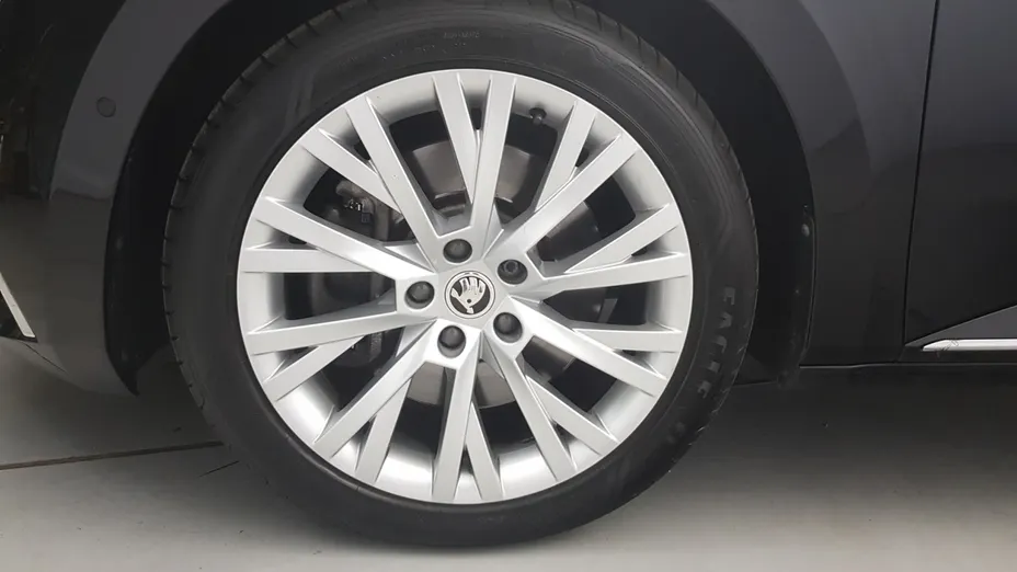 SKODA Superb Superb 2.0 TSI 4x4 L&K DSG