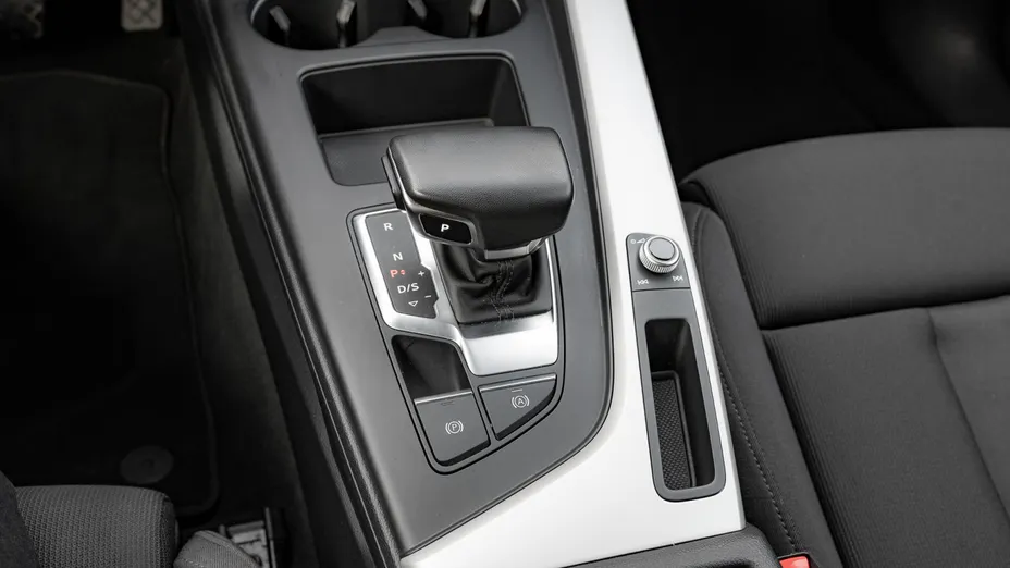 AUDI A4 A4 35 TFSI mHEV Advanced S tronic