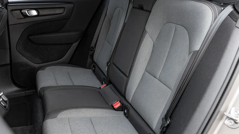 VOLVO XC40 XC40 T3 Momentum Pro aut