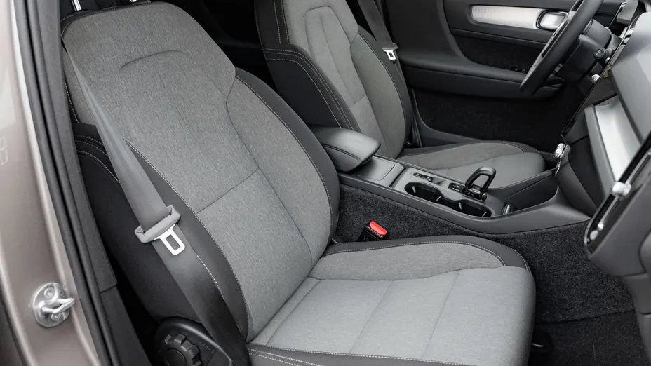 VOLVO XC40 XC40 T3 Momentum Pro aut
