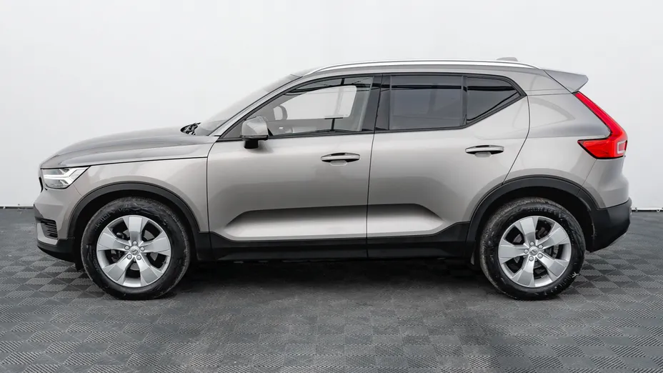 VOLVO XC40 XC40 T3 Momentum Pro aut