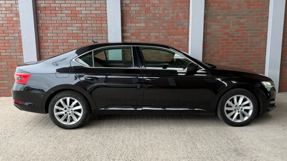 SKODA Superb Superb 1.5 TSI Ambition DSG