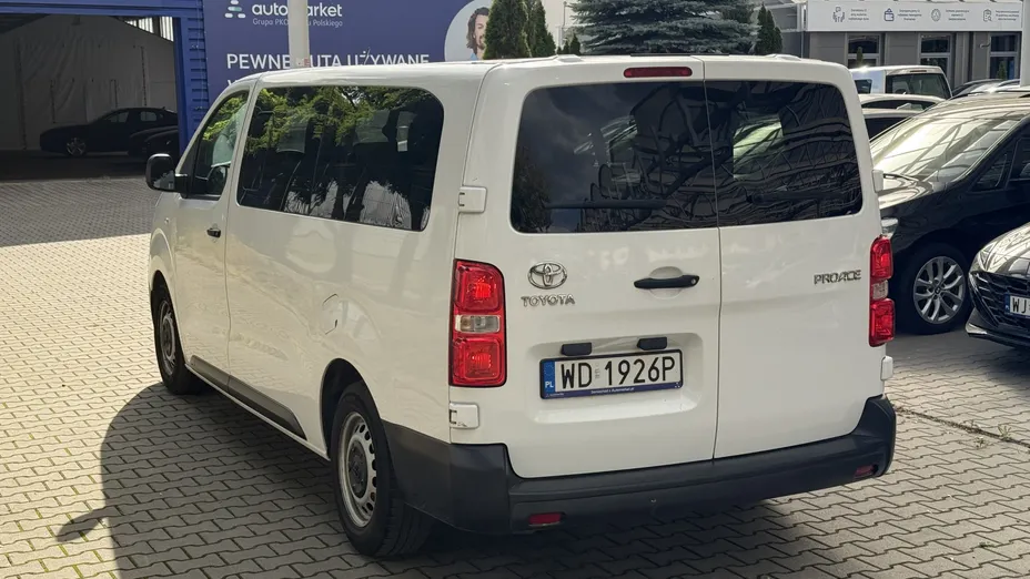 TOYOTA Proace Proace Kombi 2.0 D-4D Long 2,8t