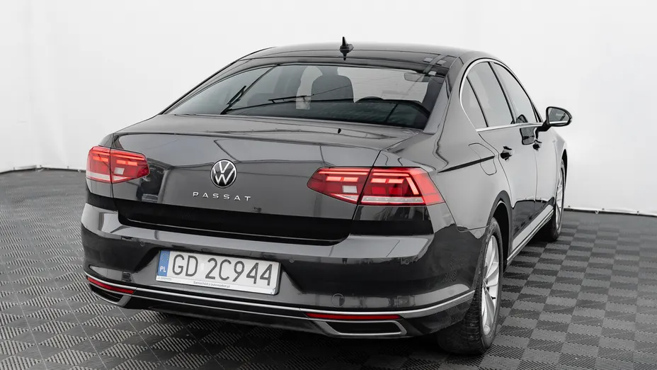 VOLKSWAGEN Passat Passat 2.0 TDI Elegance DSG
