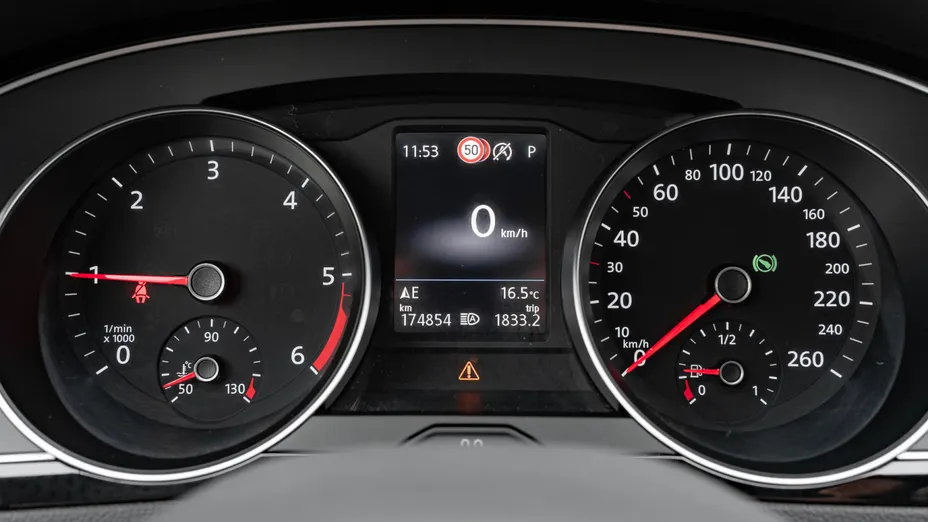 VOLKSWAGEN Passat Passat 2.0 TDI Elegance DSG