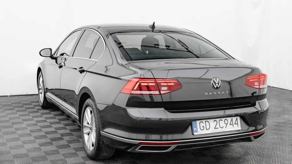 VOLKSWAGEN Passat Passat 2.0 TDI Elegance DSG
