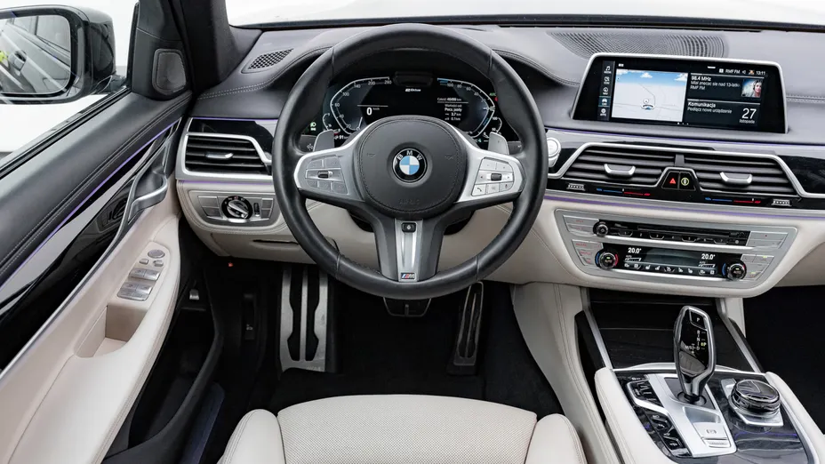 BMW Seria 7 745Le xDrive sport-aut