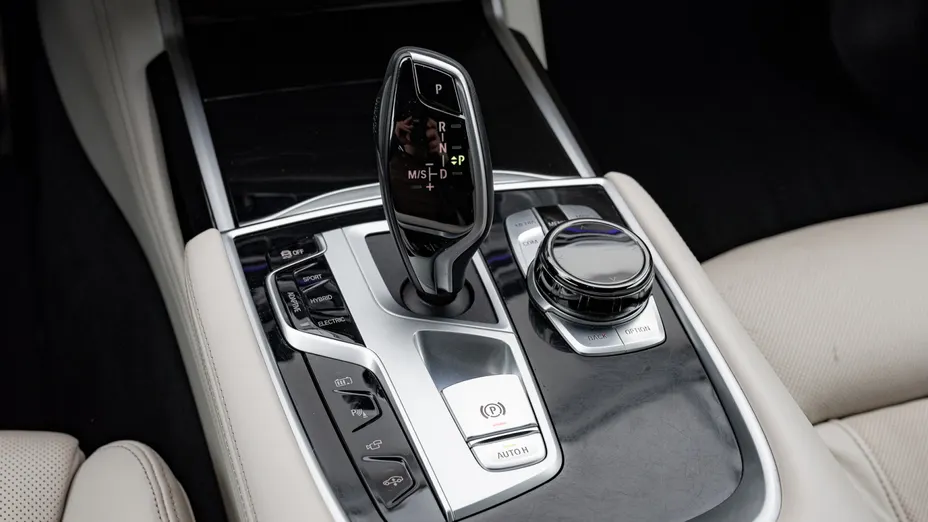 BMW Seria 7 745Le xDrive sport-aut