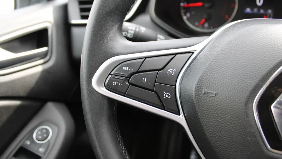RENAULT Clio Clio 1.0 TCe Equilibre