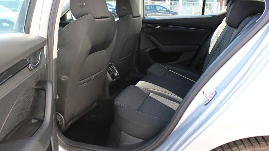 SKODA Octavia Octavia 2.0 TDI Ambition DSG