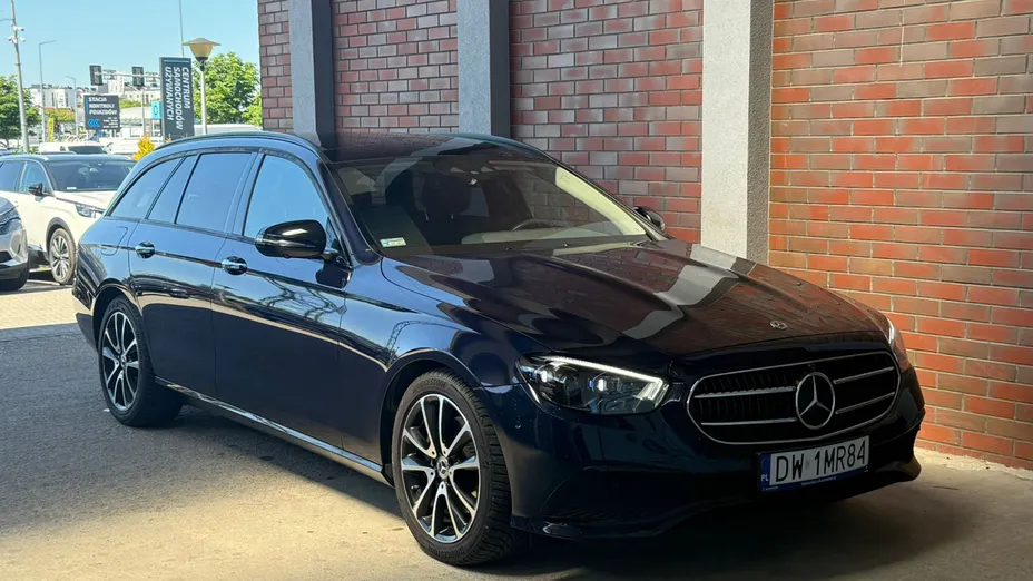 MERCEDES-BENZ E Klasa E 220 d Avantgarde