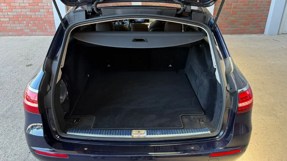 MERCEDES-BENZ E Klasa E 220 d Avantgarde