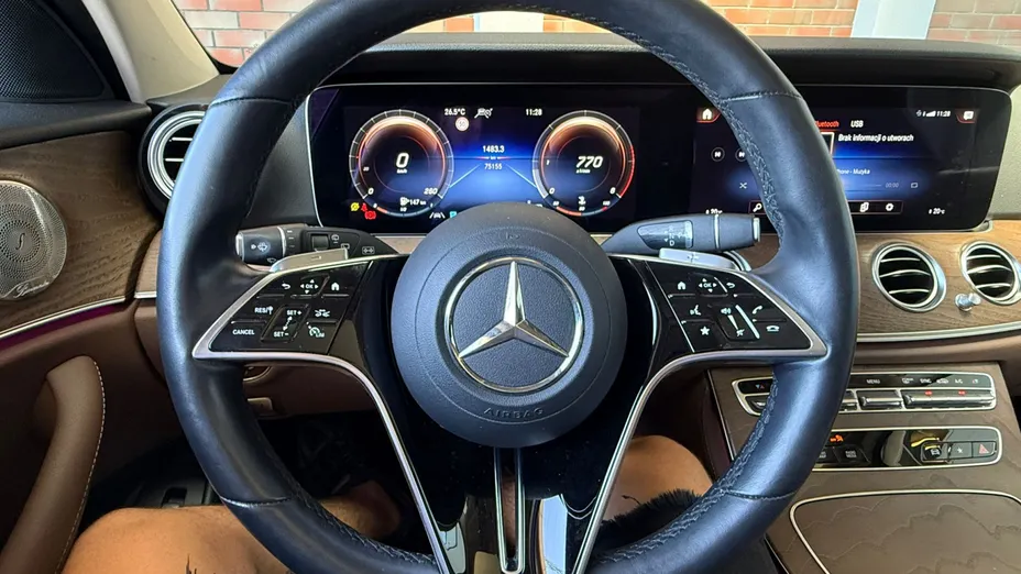 MERCEDES-BENZ E Klasa E 220 d Avantgarde