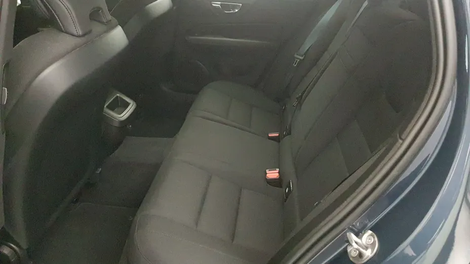 VOLVO V60 V60 B4 D Momentum Pro aut