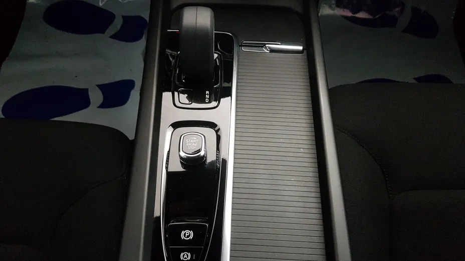 VOLVO V60 V60 B4 D Momentum Pro aut