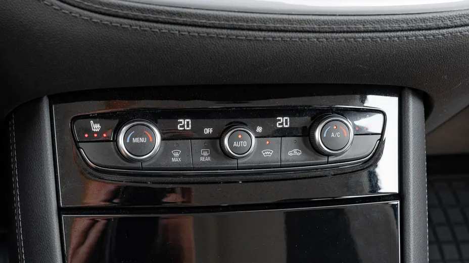 OPEL Grandland X Grandland X 1.6 T Elegance S&S aut