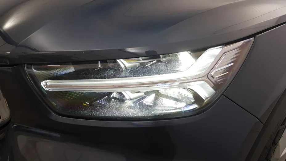 VOLVO XC40 XC40 T3 Momentum Pro aut